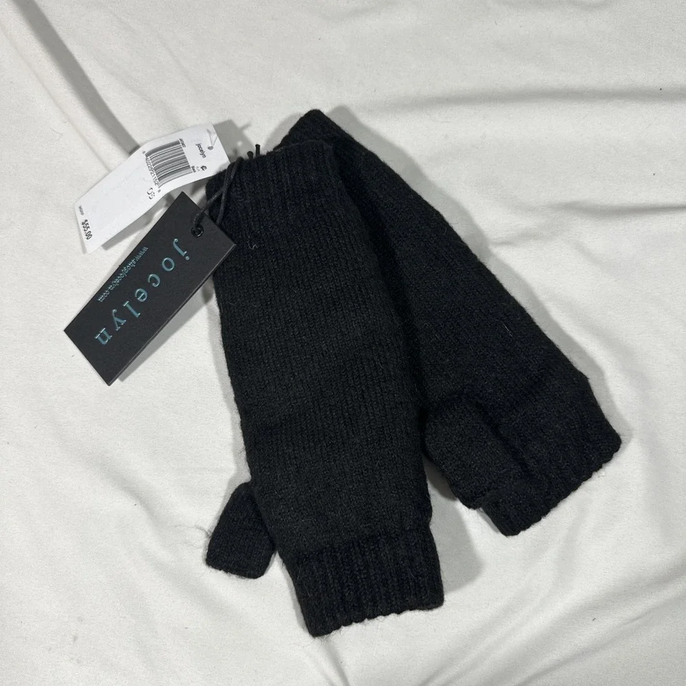 NWT $55 Jocelyn Faux Fur‎ Lined Fingerless Mittens OS Back #U1563